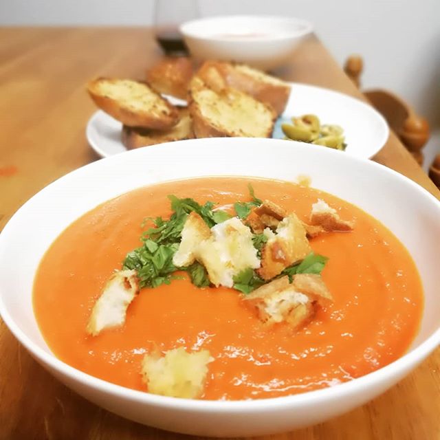 26182635_2076058949330278_8759867678895636480_n